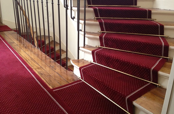 Pose de tapis sur mesure Paris – Tapis pour escalier Paris